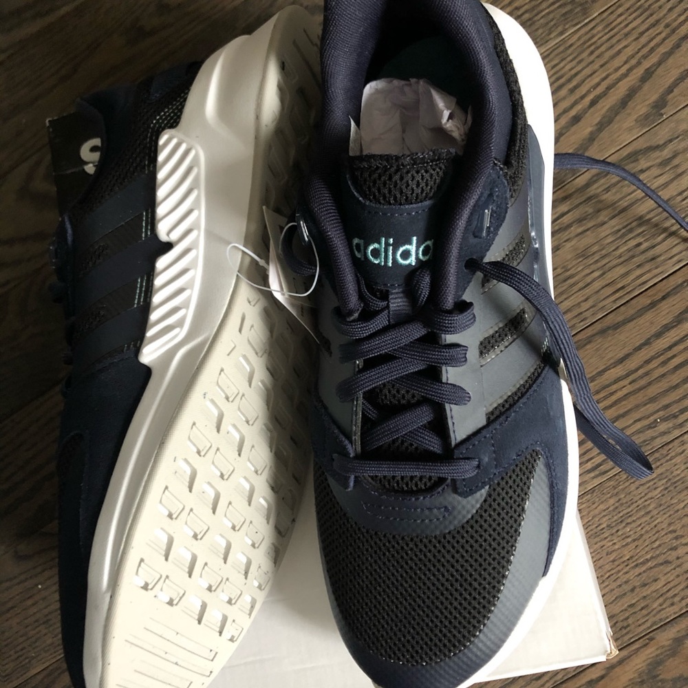 Men Adidas Running Course. Run 90S